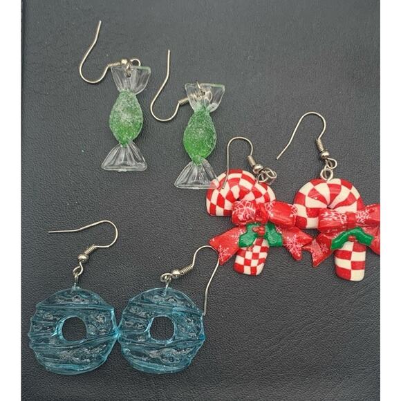 Lot Of 3 Pair Of Christmas & Candy Dangle Pierced Earrings - Picture 1 of 3